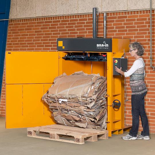 Bramidan ballepresse pappball