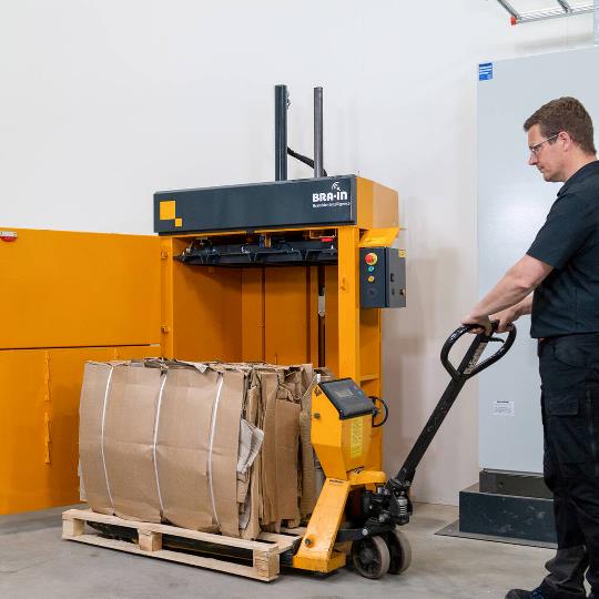 Bramidan ballepresse pappball