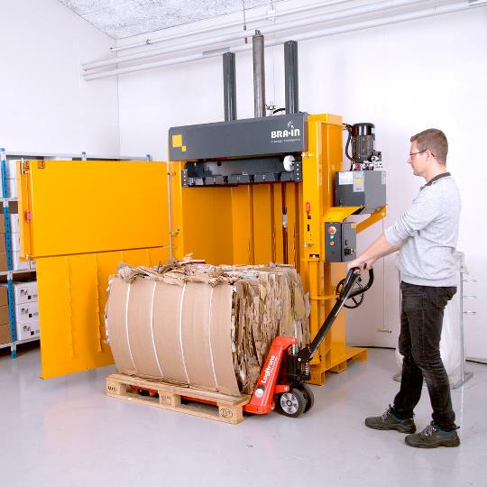 Bramidan ballepresse pappball